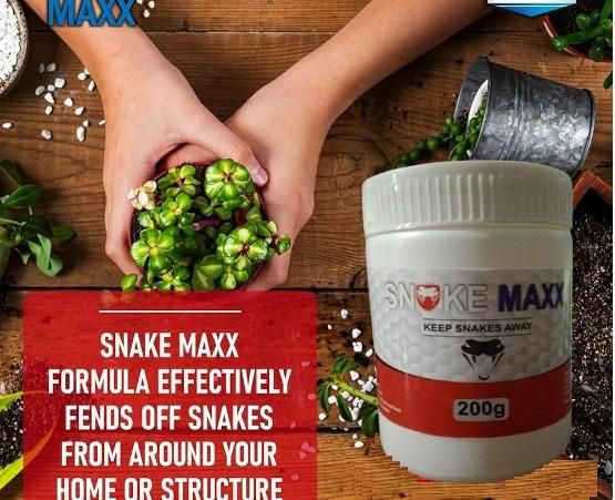 Snake Maxx Non-Toxic Biodegradable Pet-Friendly Snake Repellent Powder 200g